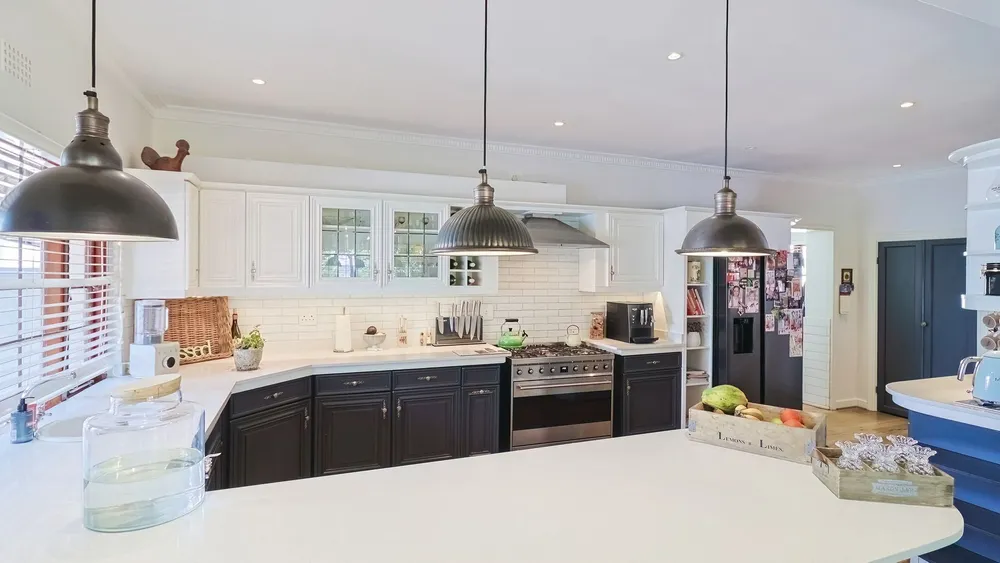 South Africa, Gauteng, Northcliff, Mimosa Road, 179
