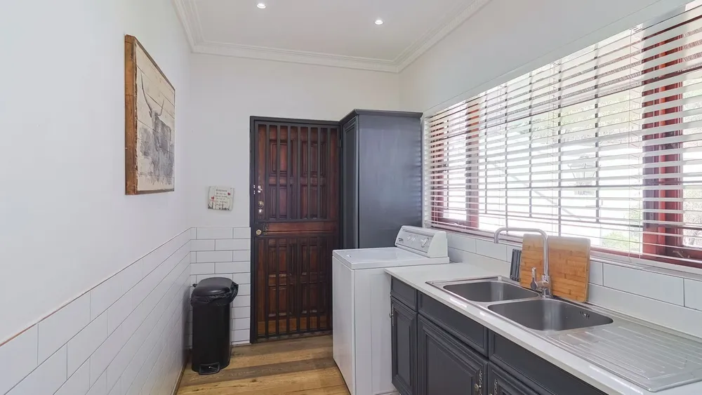 South Africa, Gauteng, Northcliff, Mimosa Road, 179
