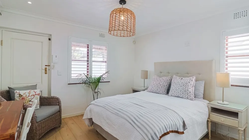 South Africa, Gauteng, Northcliff, Mimosa Road, 179