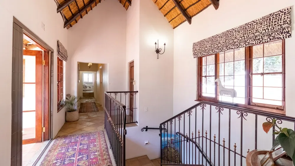 South Africa, Gauteng, Northcliff, Mimosa Road, 179