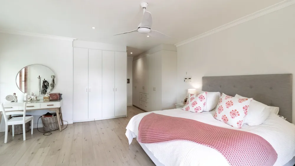 South Africa, Gauteng, Northcliff, Mimosa Road, 179