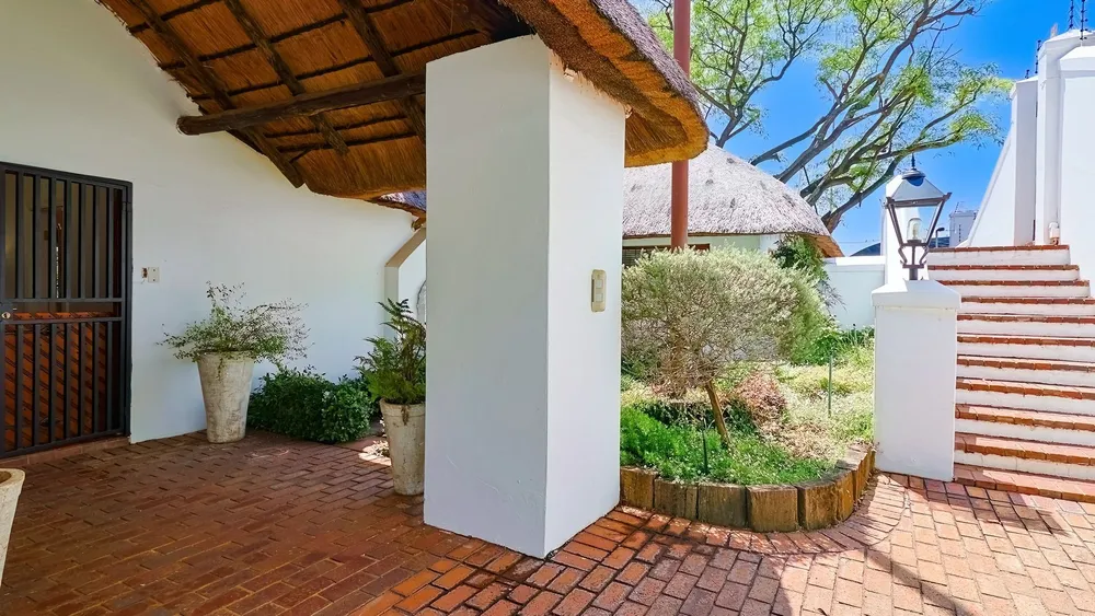 South Africa, Gauteng, Northcliff, Mimosa Road, 179
