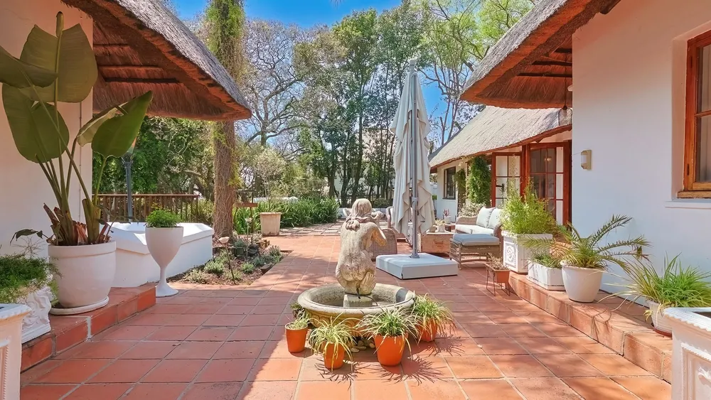 South Africa, Gauteng, Northcliff, Mimosa Road, 179