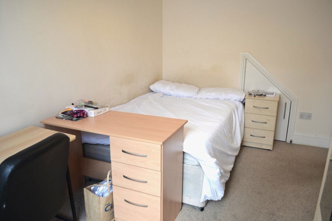 14 Luton Road, B29 7BN Image 8
