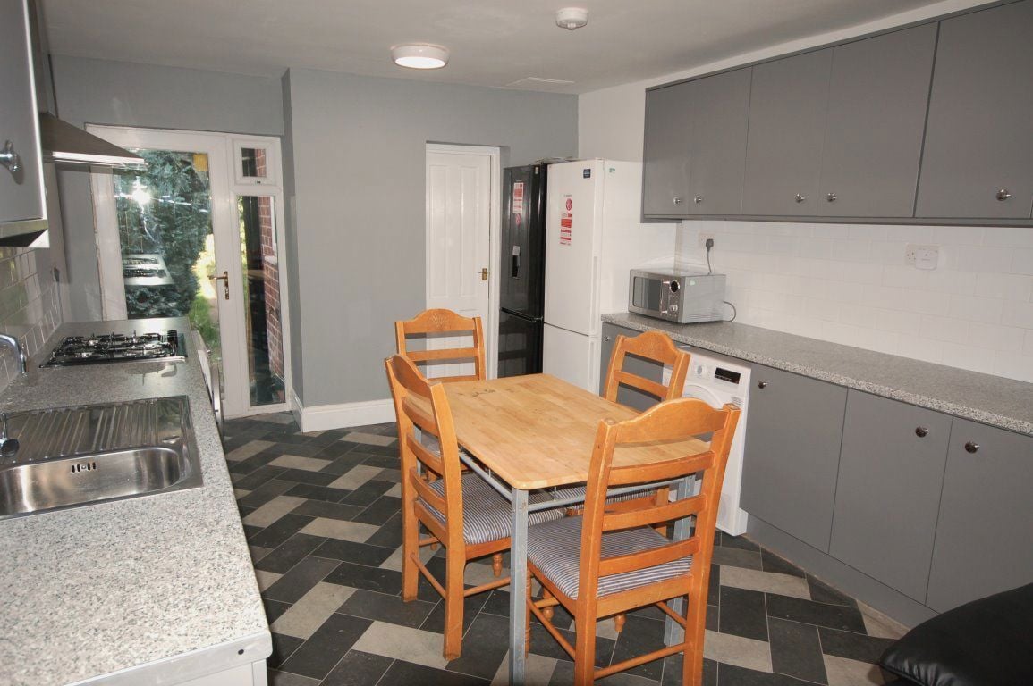 20 Harrow Road, B29 7DN Image 5