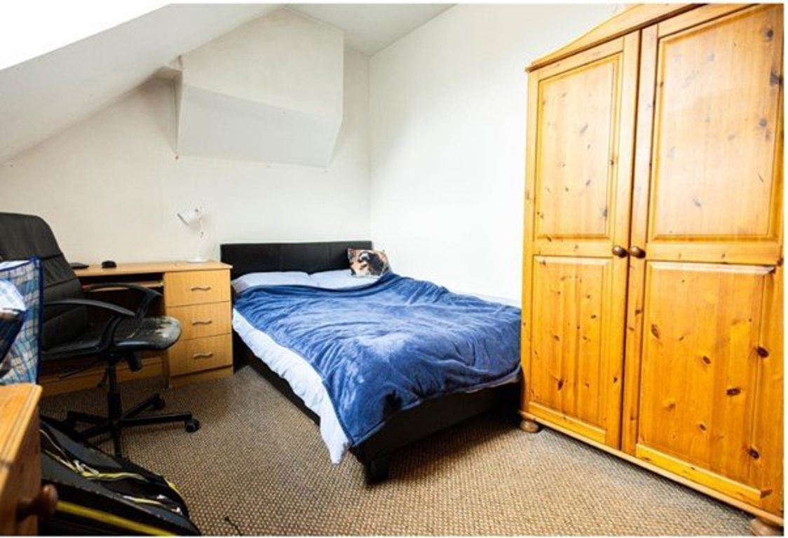 20 Harrow Road, B29 7DN Image 10
