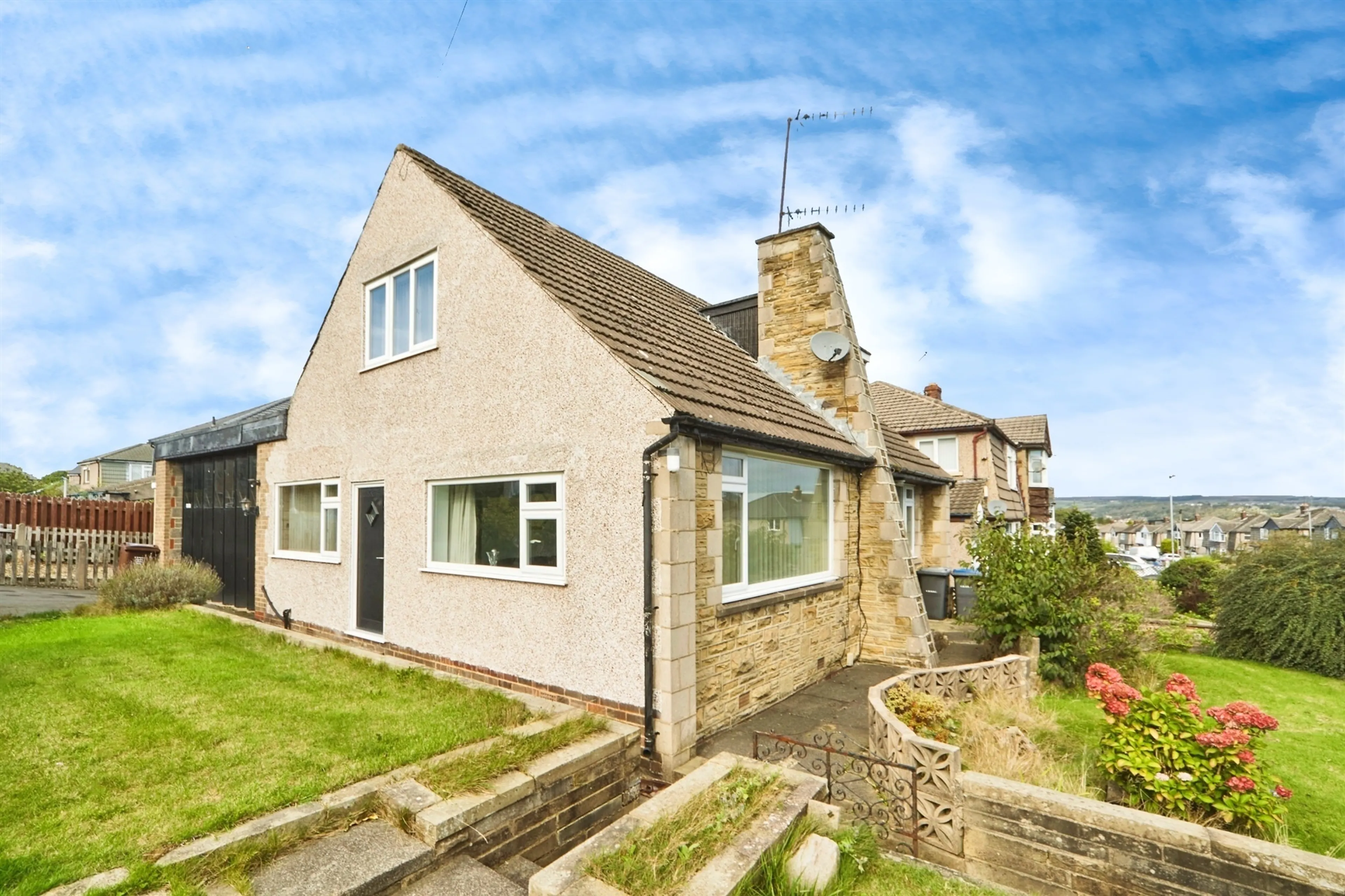 Property at Woodside View, Bingley