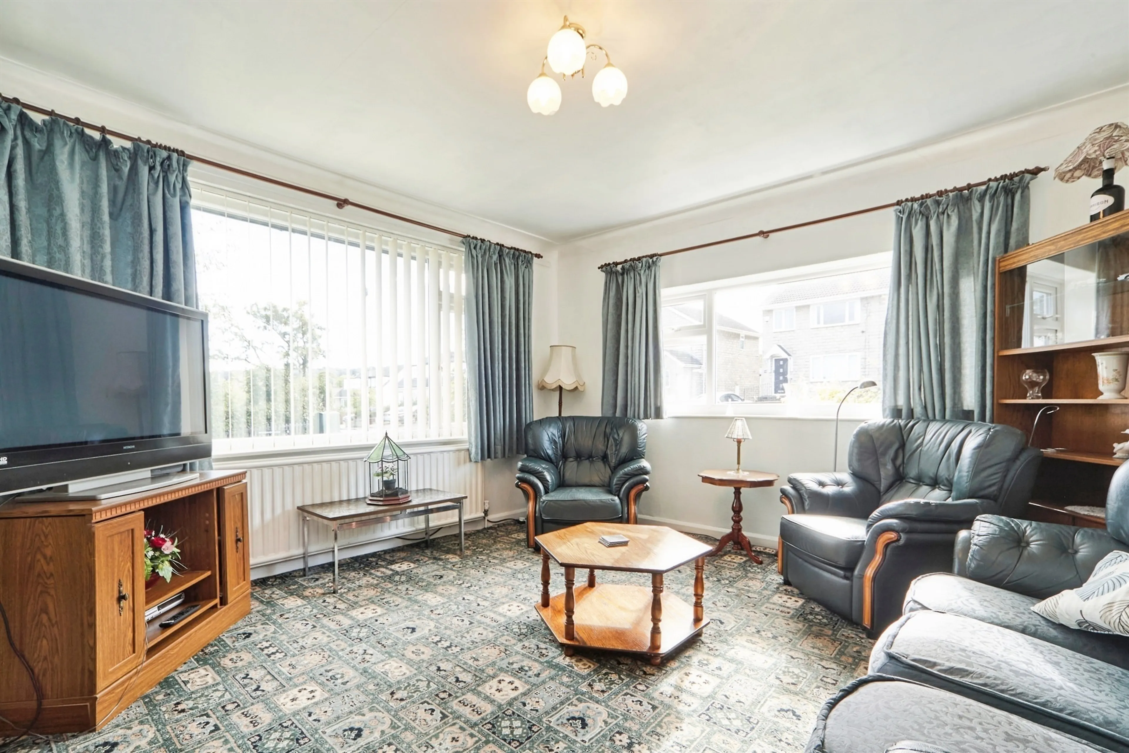 Property at Woodside View, Bingley