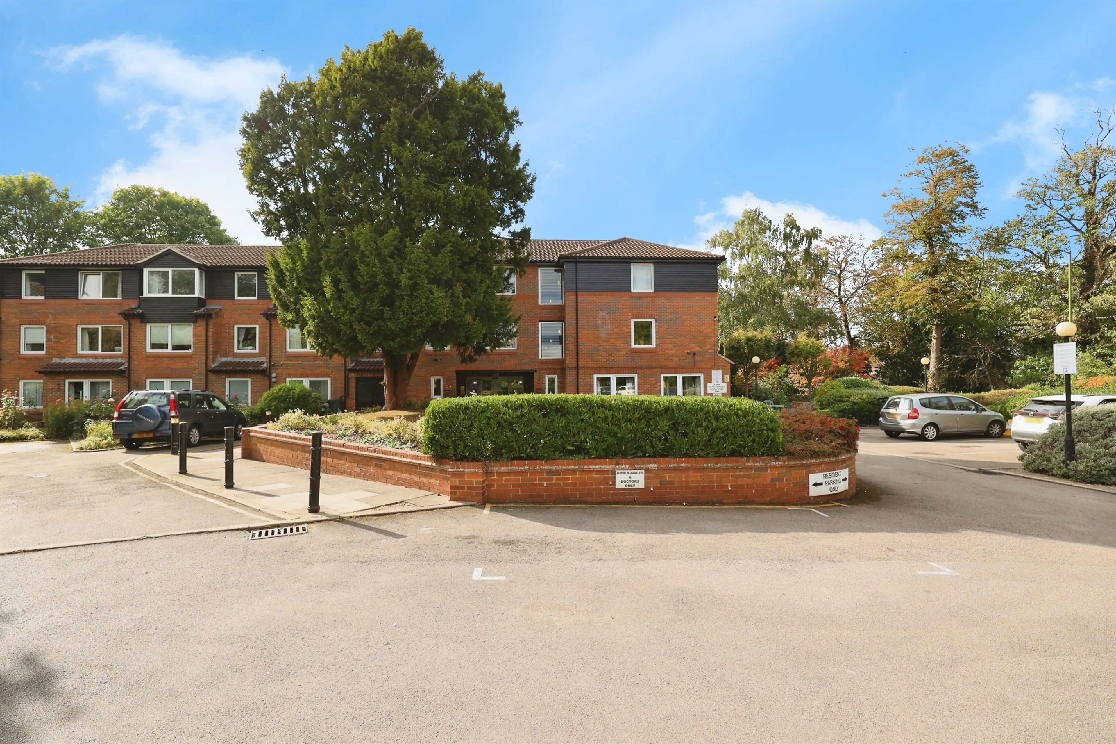 Property photo 0