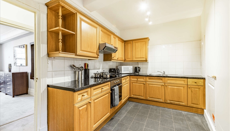 Six Bedroom Apartment To Let Strathmore Court  St Johns Wood NW8 Image 20