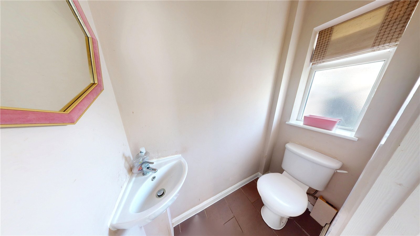 Burgess Avenue, Stanford-le-Hope, Essex, SS17 Image 8