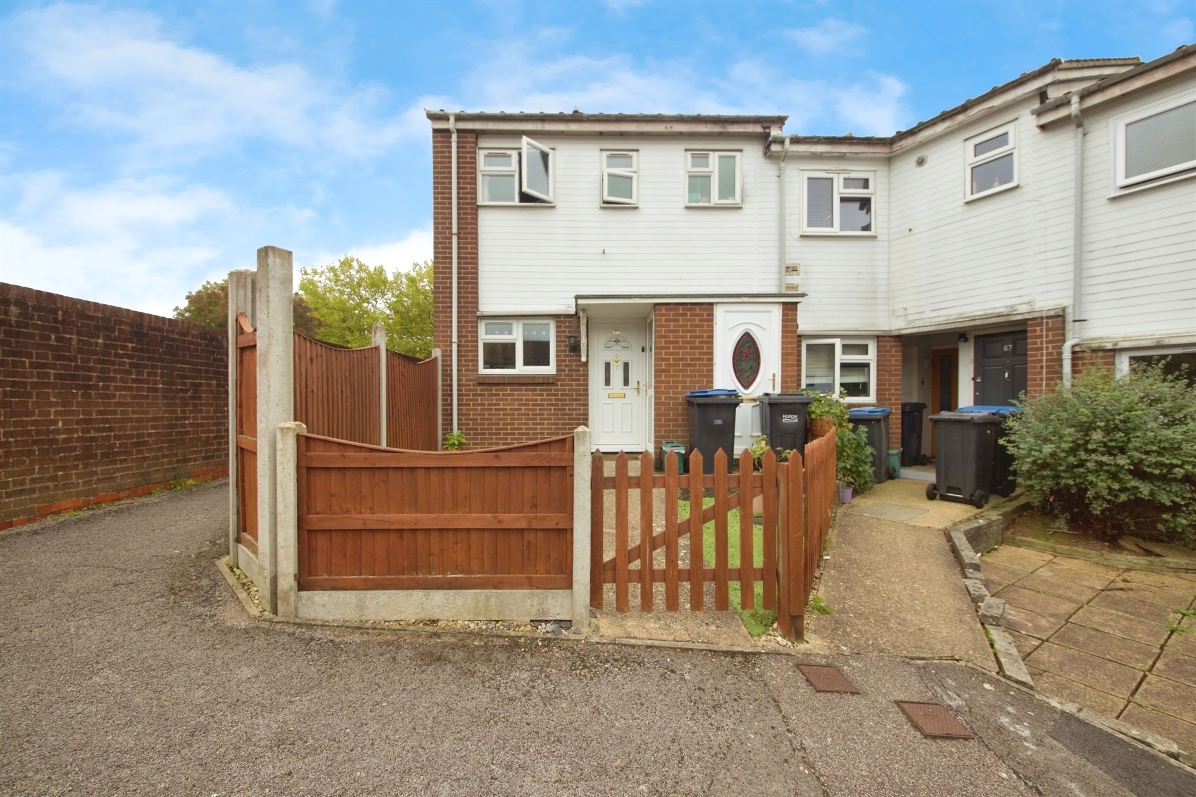 Property at Sycamore Field, Harlow