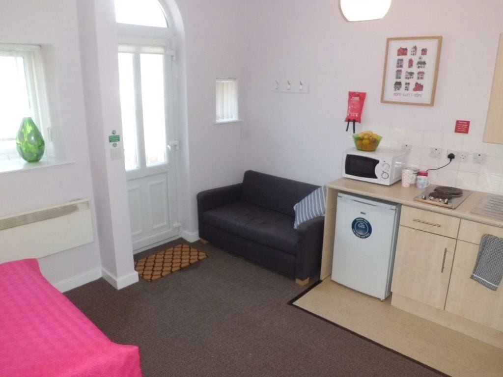 F2 Bournbrook House, B29 6BD Image 6