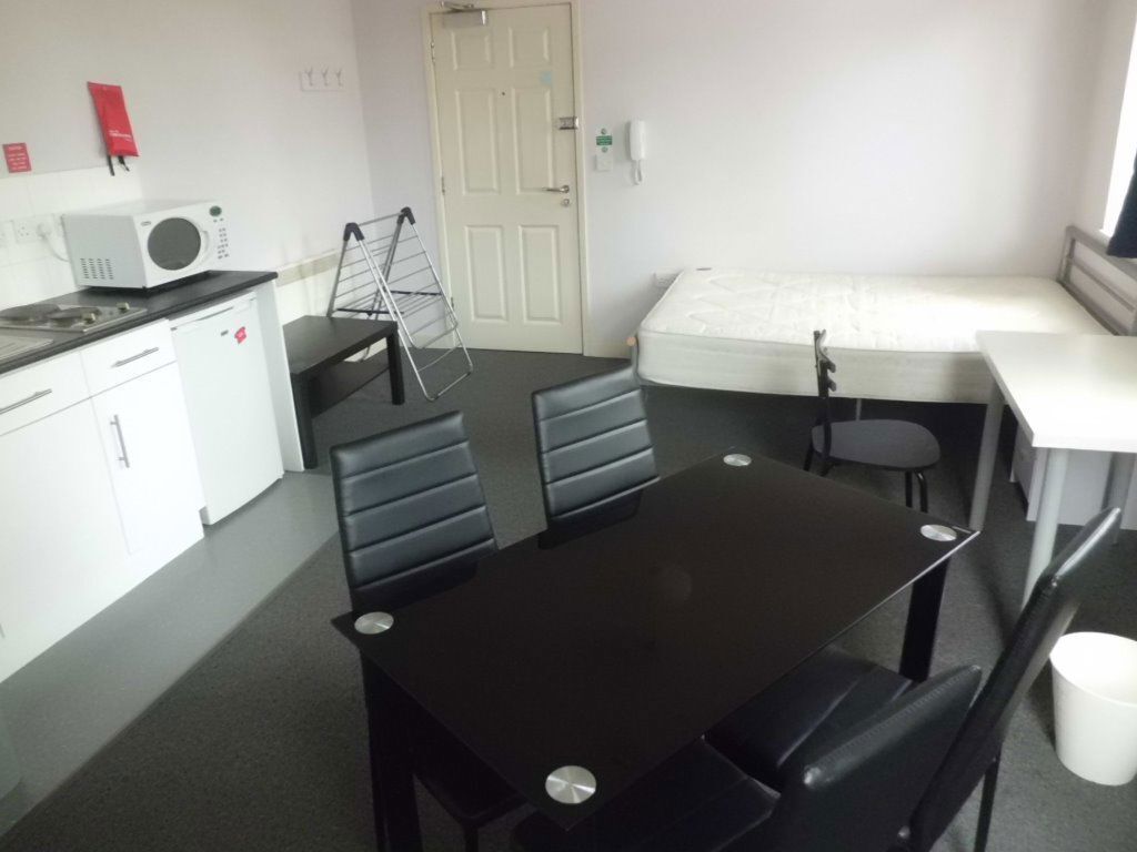 F3 Bournbrook House, B29 6BD Image 2