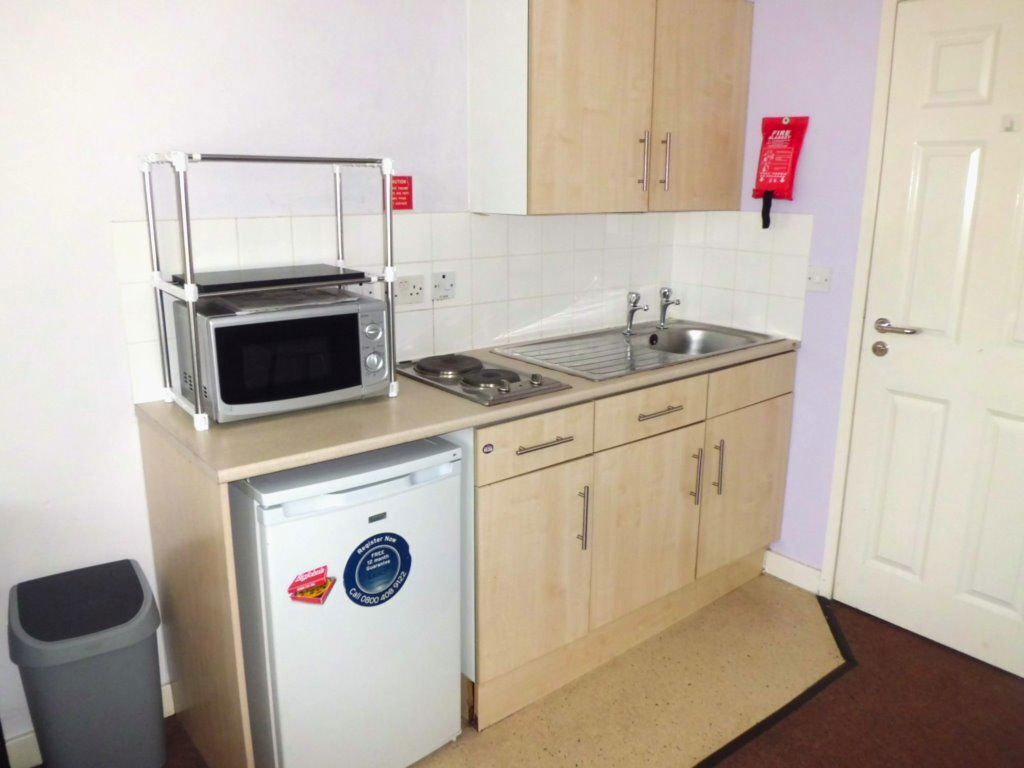 F6 Bournbrook House, B29 6BD Image 4