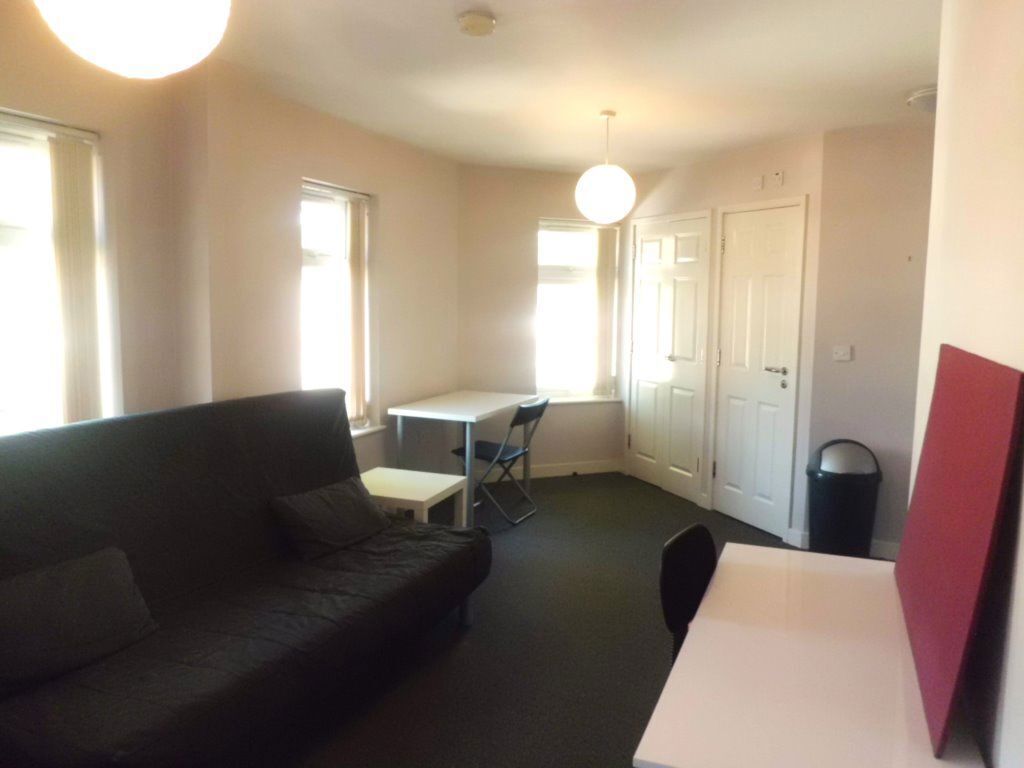 F7 Bournbrook House, B29 6BD Image 1