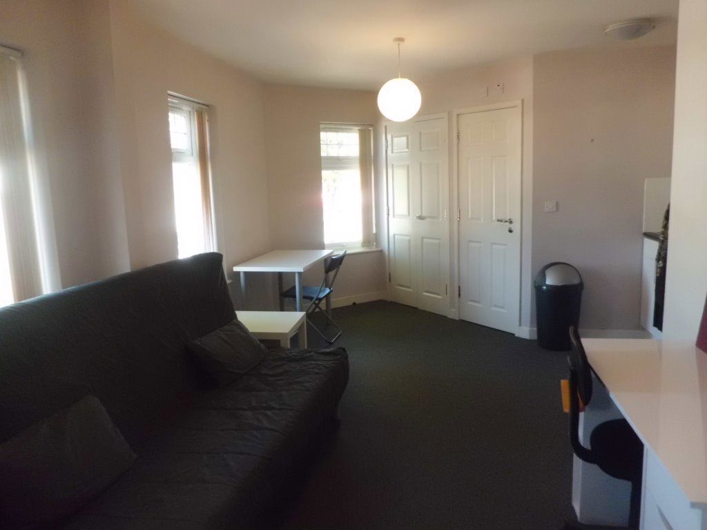 F7 Bournbrook House, B29 6BD Image 2