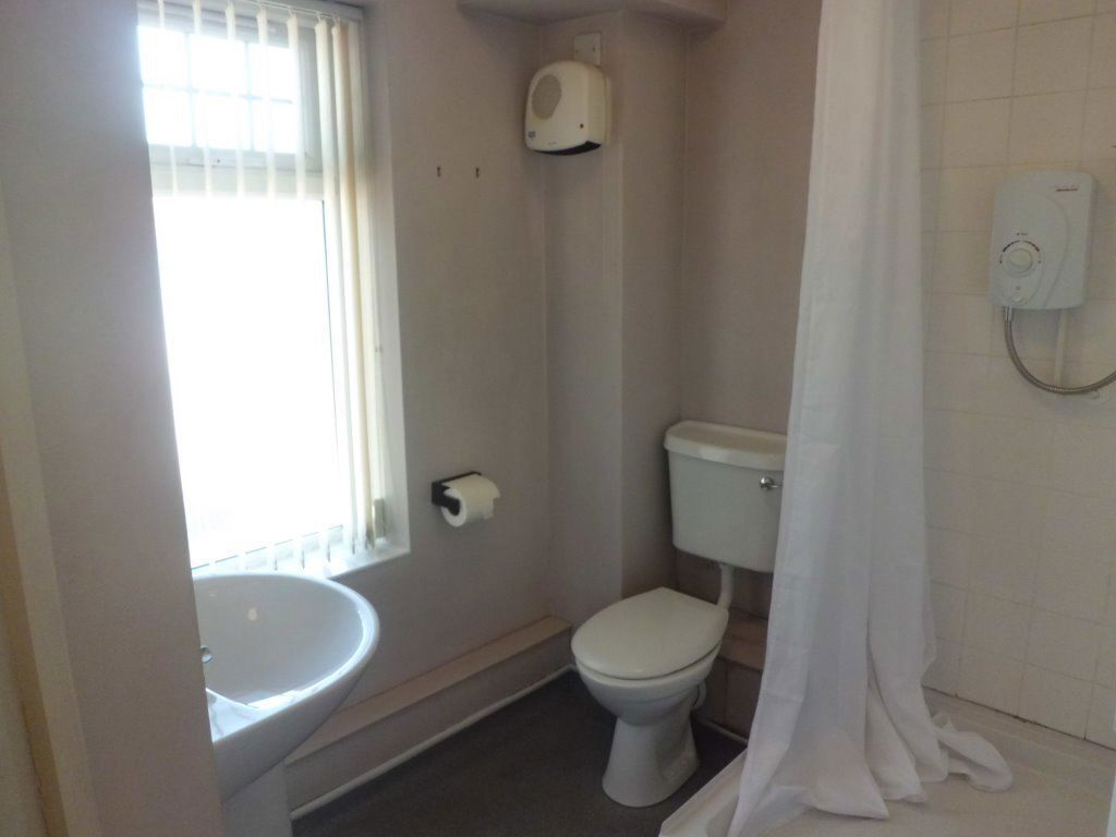 F7 Bournbrook House, B29 6BD Image 8