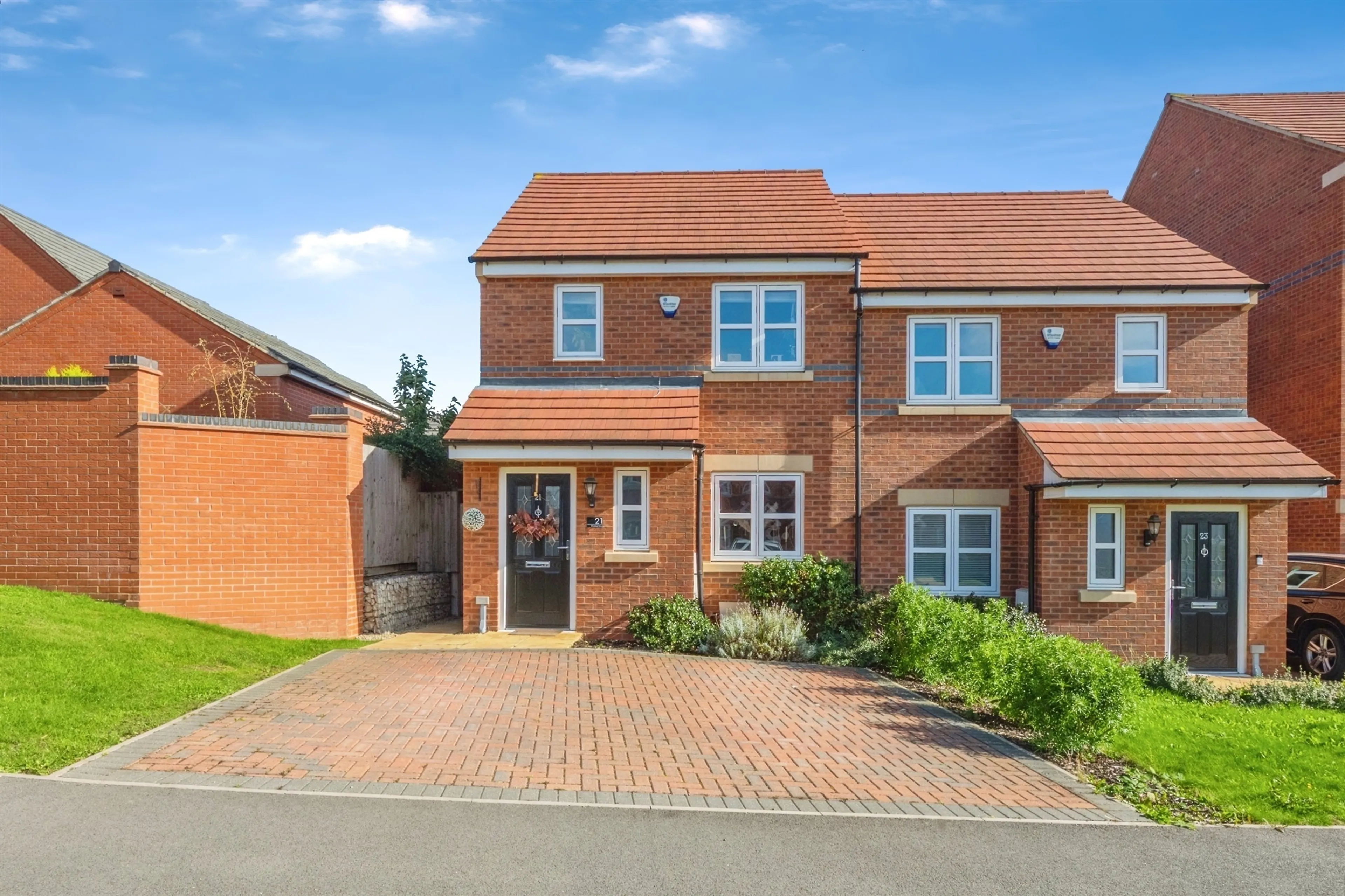 Property photo 0