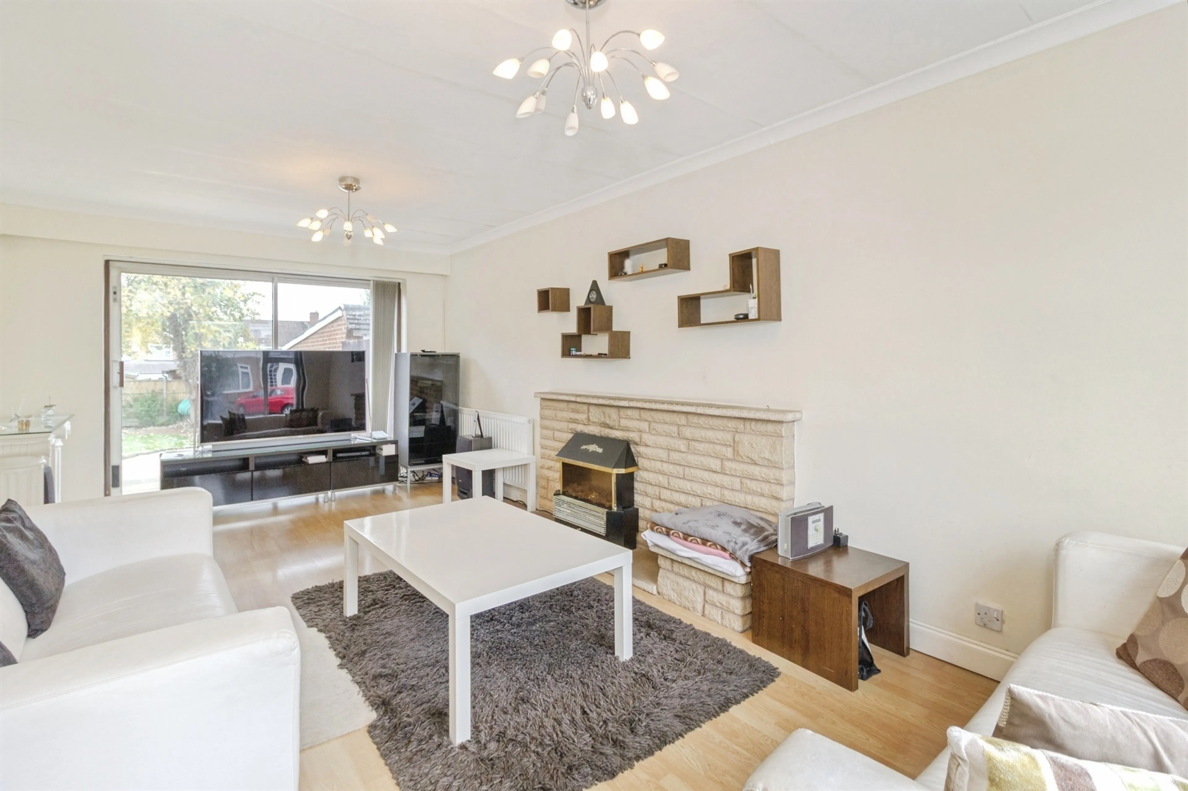 Property at Fairstone Hill, Oadby, Leicester
