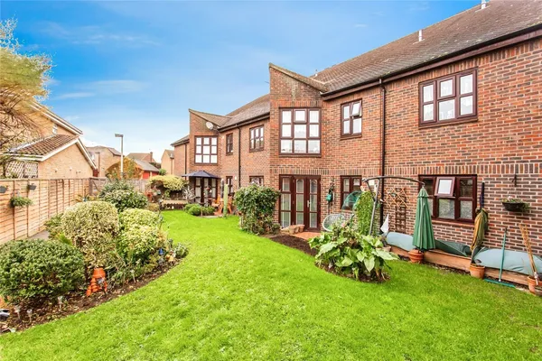 Wedgwood Way, Rochford, Essex, SS4, Essex