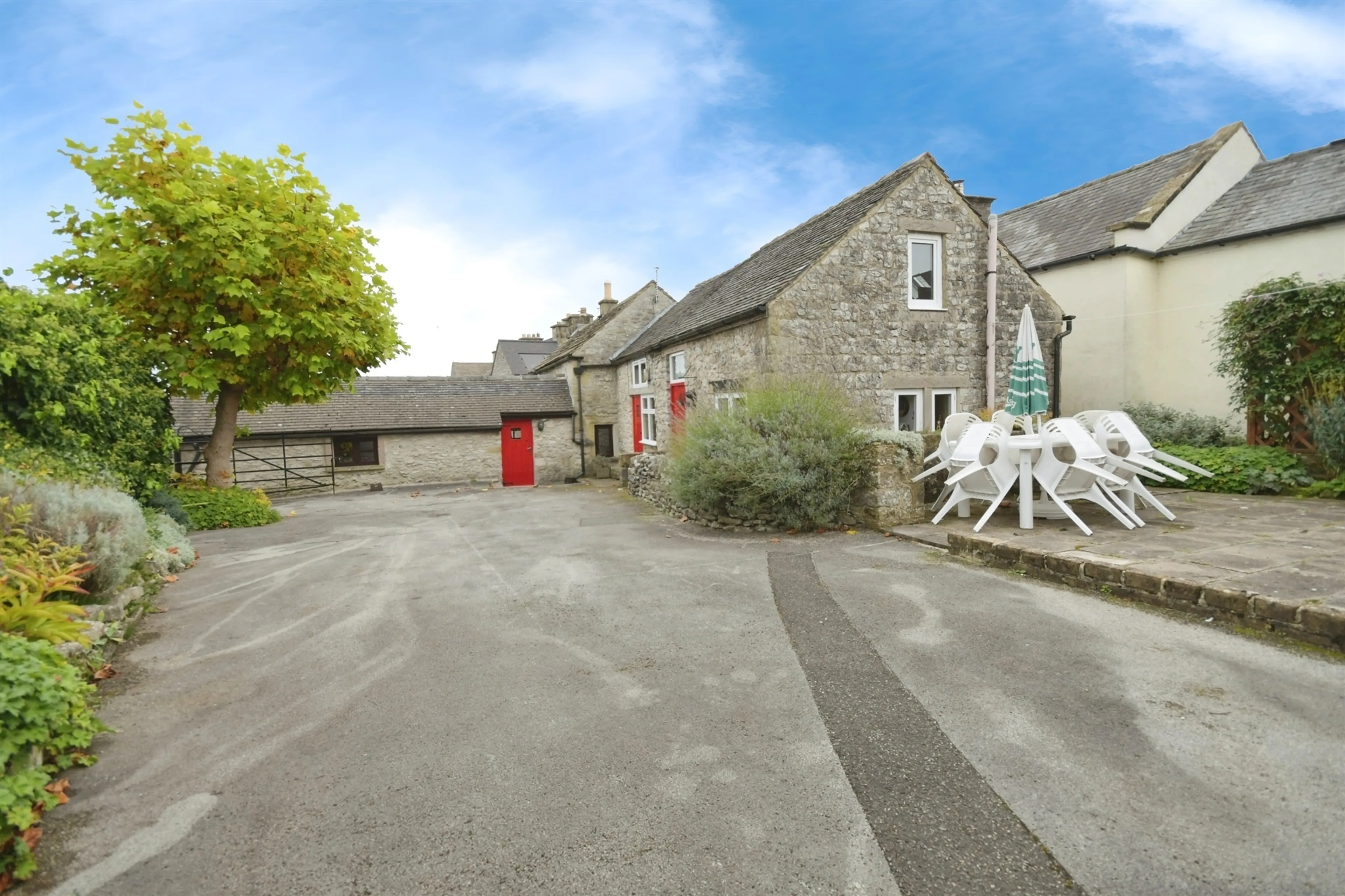 Property photo 0