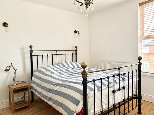 *BILLS INCLUDED*, Bunbury Street, Mea...