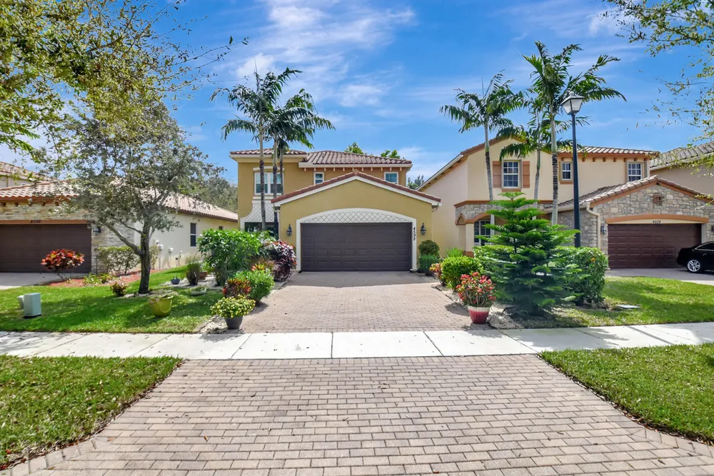 4598 Capital Dr, Lake Worth Beach, FL 33463