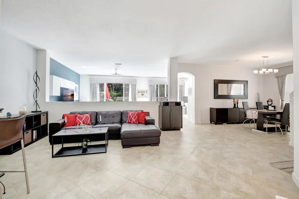 4598 Capital Dr, Lake Worth Beach, FL 33463