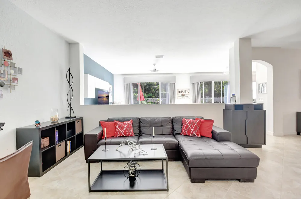 4598 Capital Dr, Lake Worth Beach, FL 33463