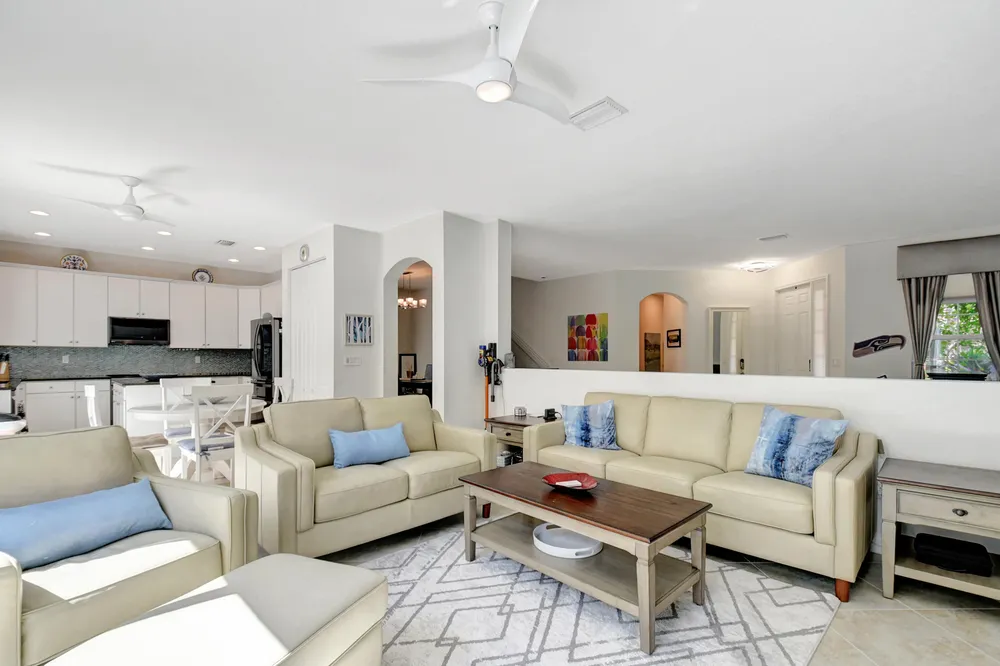 4598 Capital Dr, Lake Worth Beach, FL 33463