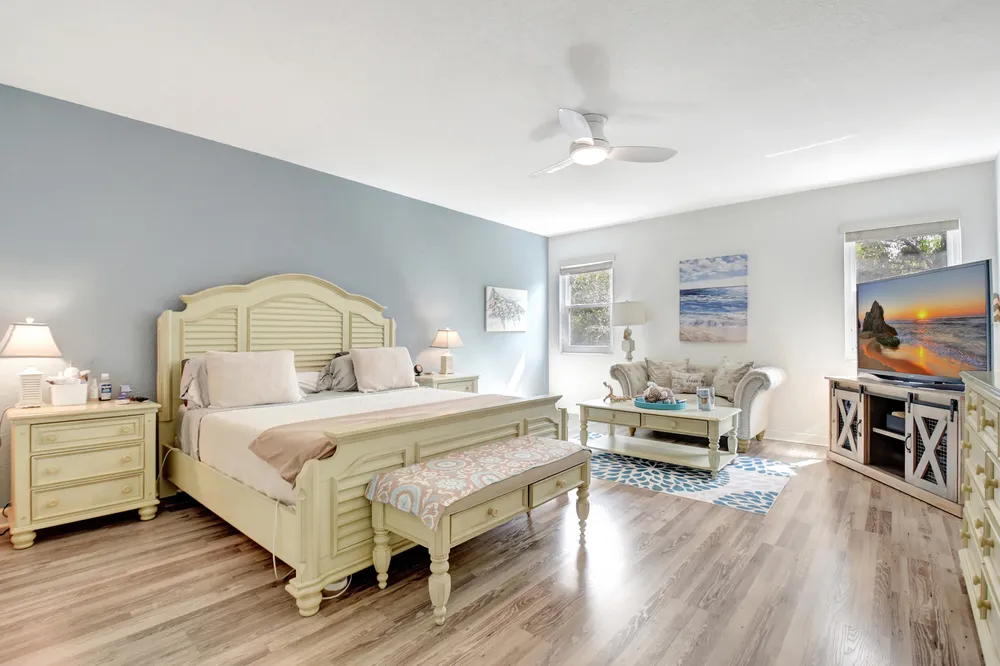 4598 Capital Dr, Lake Worth Beach, FL 33463
