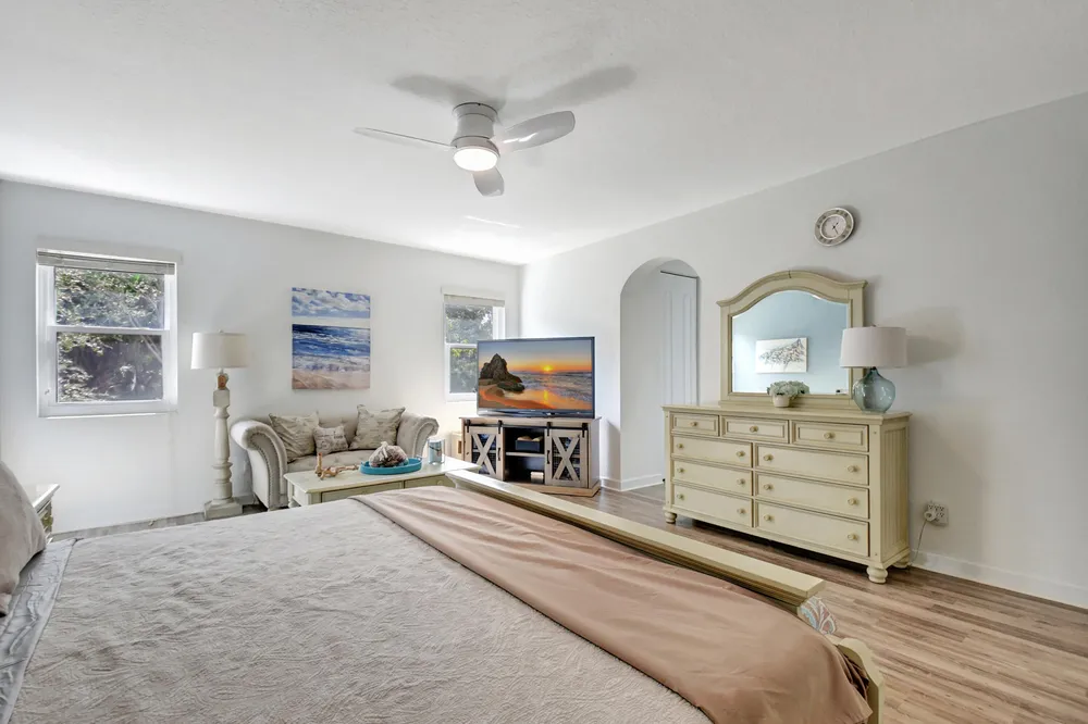 4598 Capital Dr, Lake Worth Beach, FL 33463