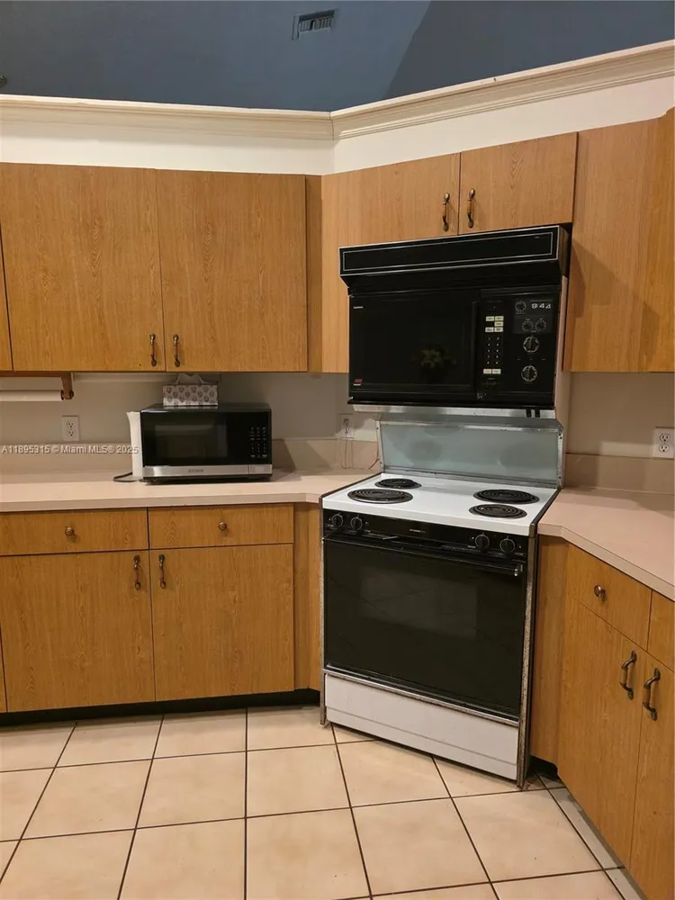 4802 Matanzas Ave, Fort Pierce, FL 34946