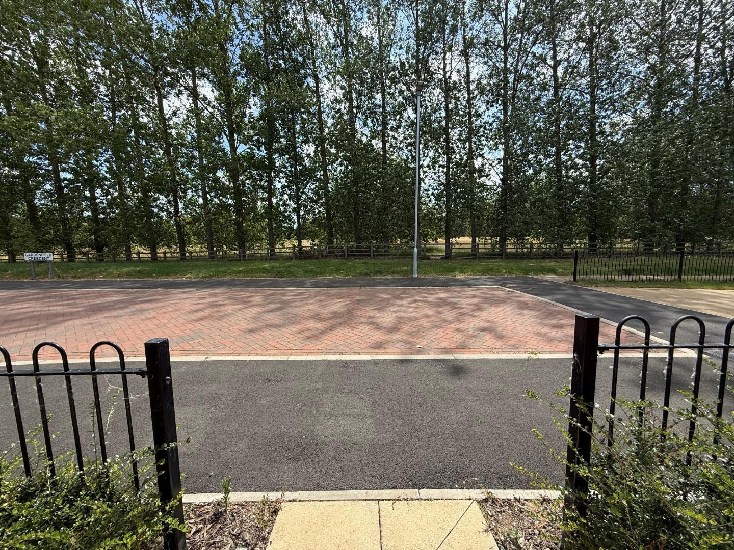 Gardenfield Crescent, Collingtree Park, Northampton Image 22