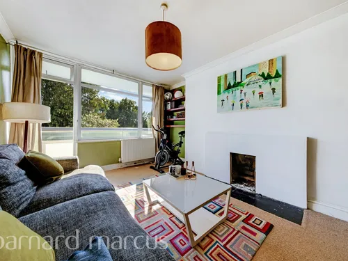 West Drive, Londonphoto