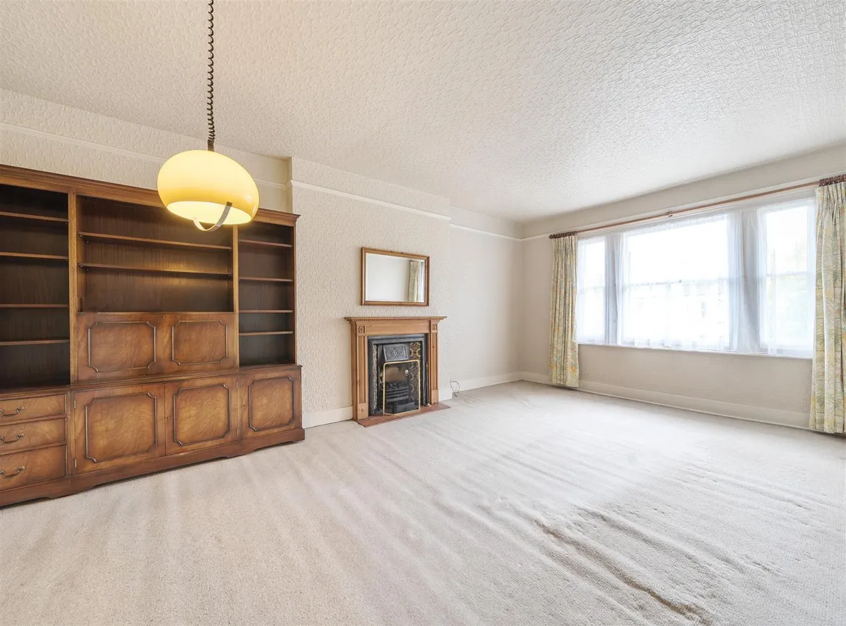 Brondesbury Road, London NW6