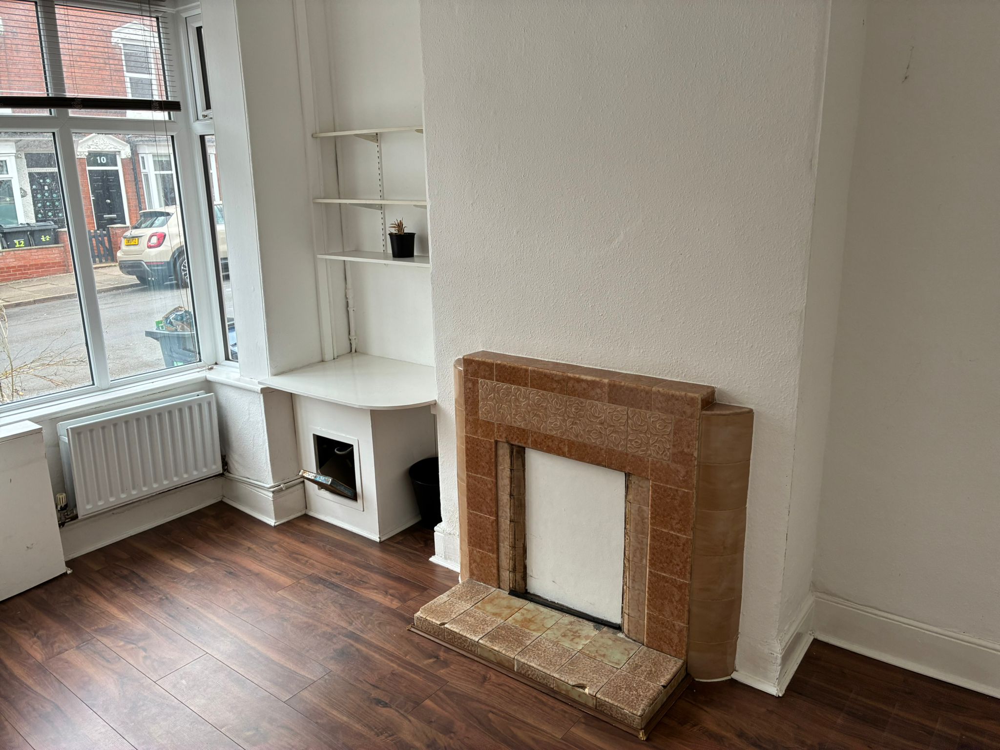 17 Bond Street Image 1