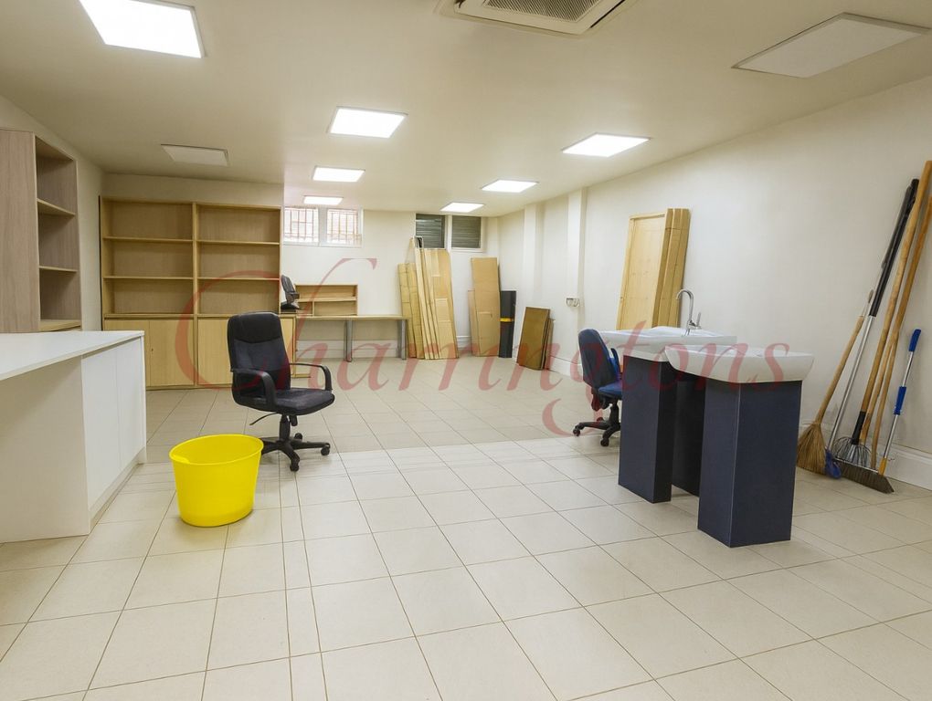 Shop to Rent  West Hendon Broadway  NW9  Image 2