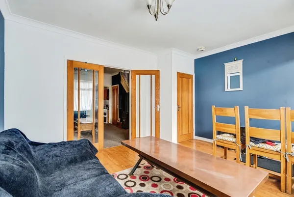 Cricklade Road, Swindon, Wiltshire, SN2