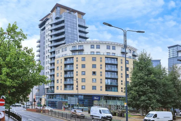 St. Peters Street, Leeds, LS9