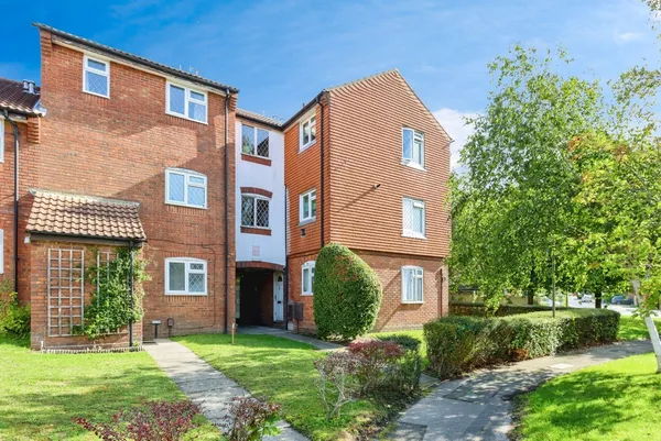 Southbrook Close, Canford Heath, Pool...