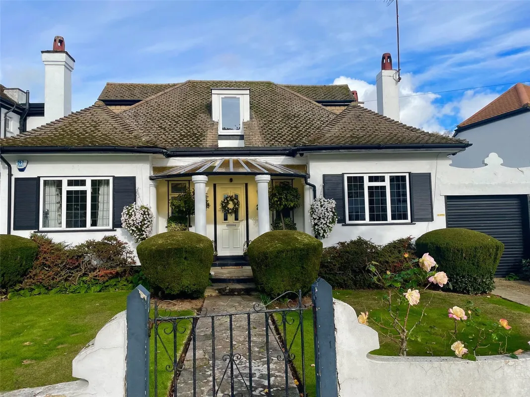 Woodside, Leigh-On-Sea, Essex, SS9