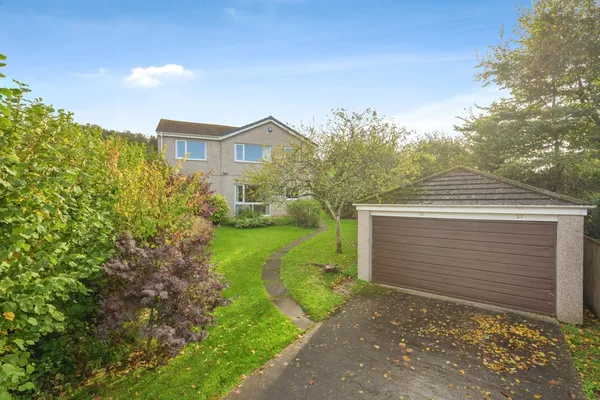 Roseveare Close, Plymouth, Devon, PL9