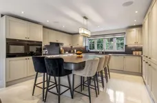 Tolmers Road, Cuffley, EN6 photo 4