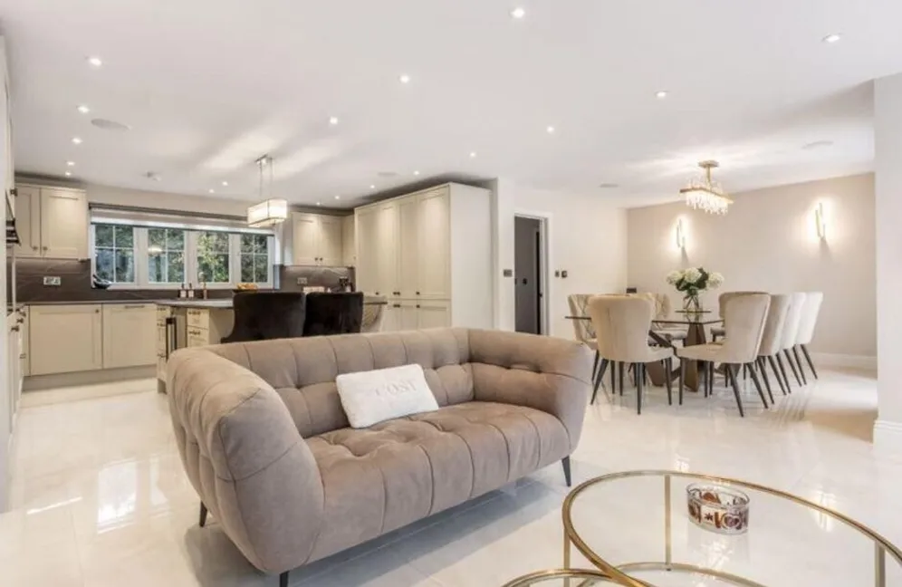 Tolmers Road, Cuffley, EN6 photo 7