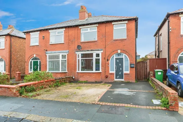Holmefield Road, Lytham St. Annes, La...