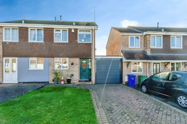 Otterburn Close, Heath Hayes, Cannock...