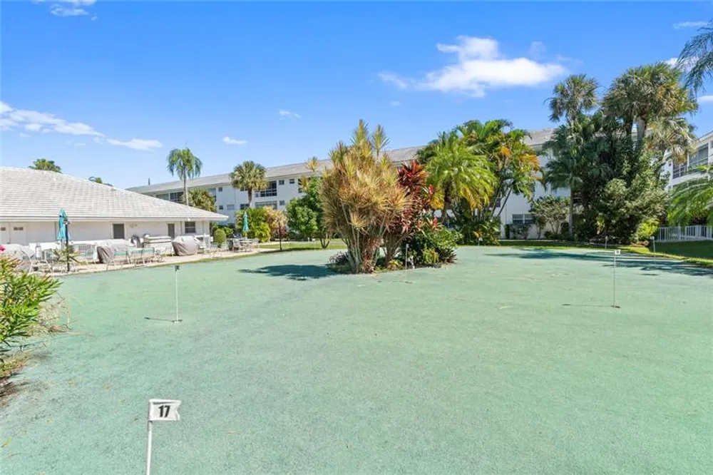 2050 NE 39th St, Pompano Beach, FL 33064