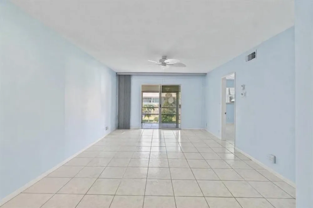 2050 NE 39th St, Pompano Beach, FL 33064